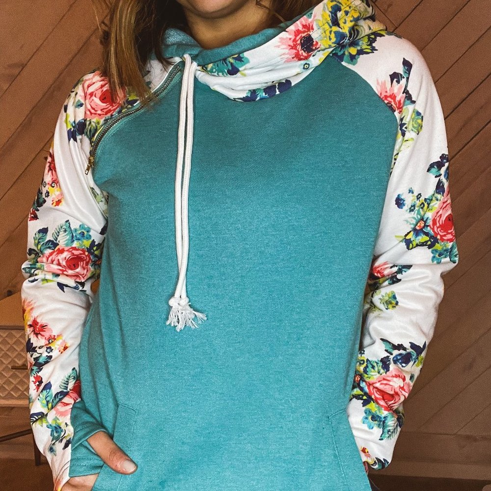 Floral Reglan Hoodie